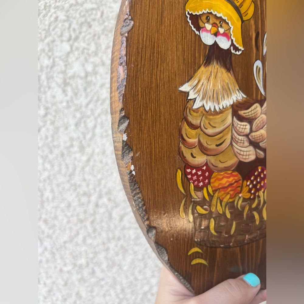 Vintage 1980s Wooden Plaque with Chicken - Picture 5 of 8